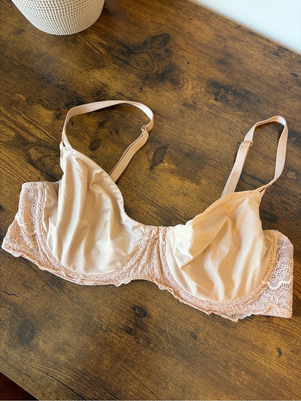 Victoria's Secret Nude Lace Push-up without Padding Bra 36D